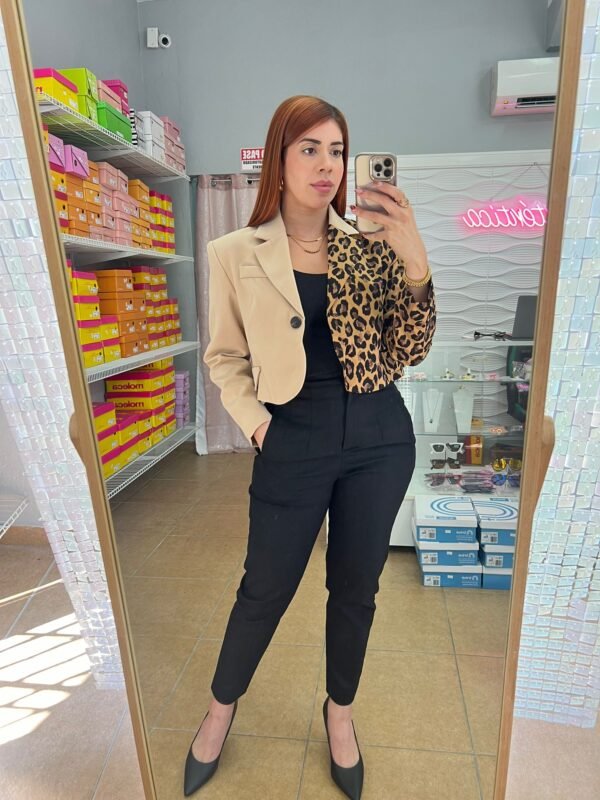 Cropped Blazer Animal Print